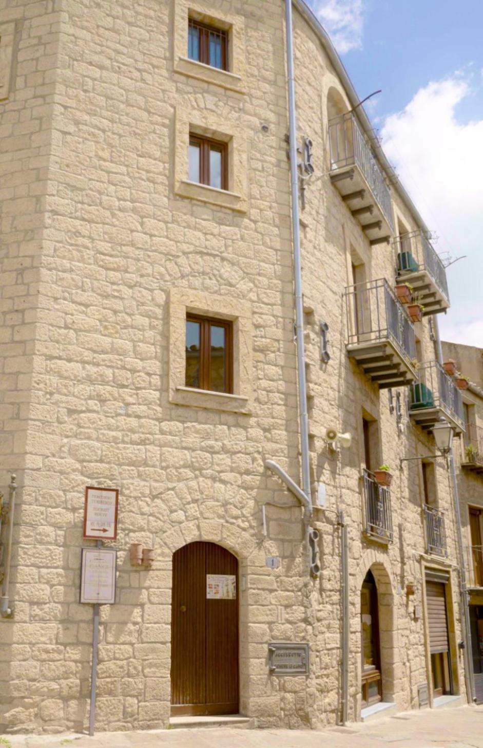 B&B Del Corso Gangi Bagian luar foto