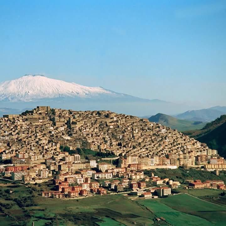 B&B Del Corso Gangi Bagian luar foto